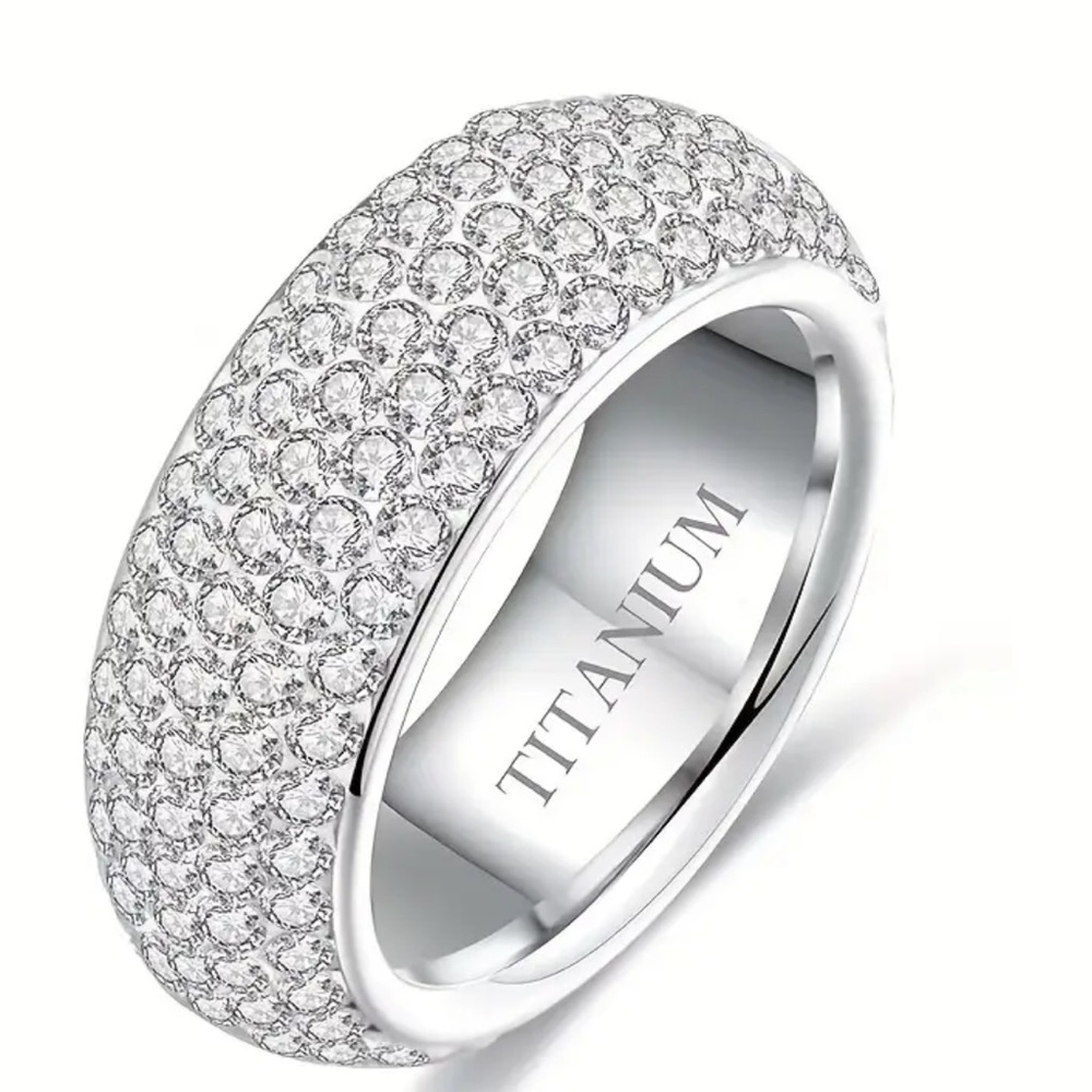 TITANIUM UUNISEX RING WITH PAVE STONES MADE FROM SIMULATED DIAMONDS